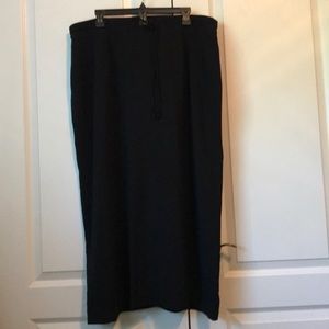 Avenue Straight Skirt_Back Slit_Beautiful!